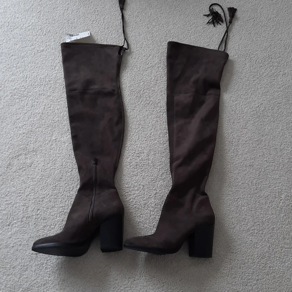 14. NWOT Marc Fisher thigh high brown boots